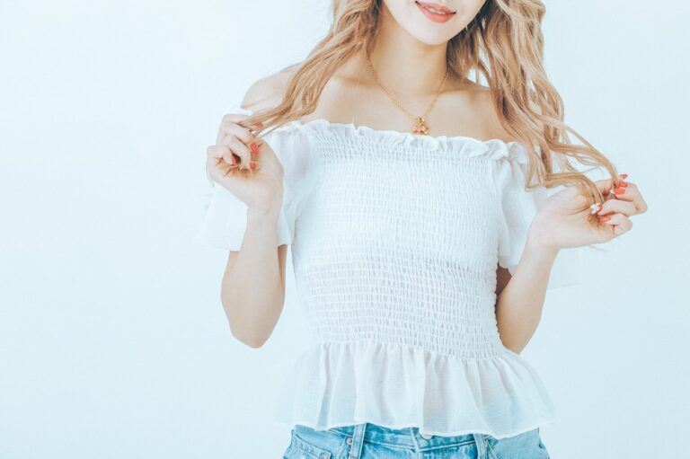 「ビッチ」の意味とは？ビッチ女性の特徴＆男性の本音と見抜き方を解説