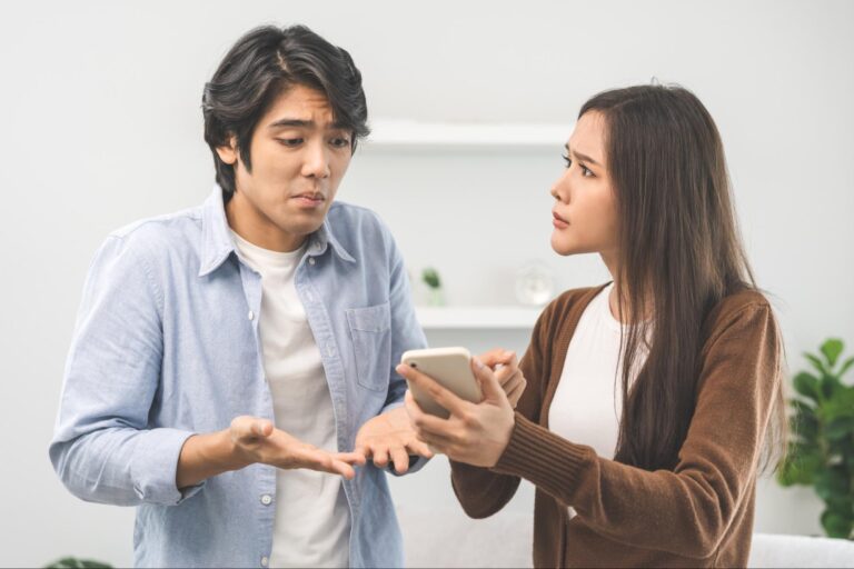 浮気はどこから？男女別のボーダーライン＆彼氏に浮気されたときの対処法