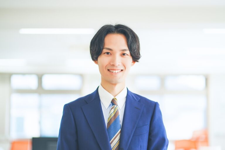 確実に脈ありな男性のサイン16選！職場やLINEなどのシーン別に解説