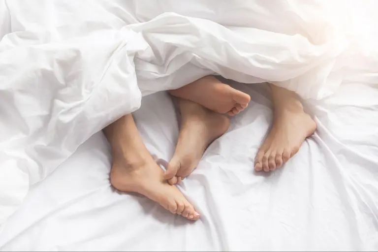 人妻をセフレにする方法とは？セフレにできる人妻の特徴や出会い方を解説